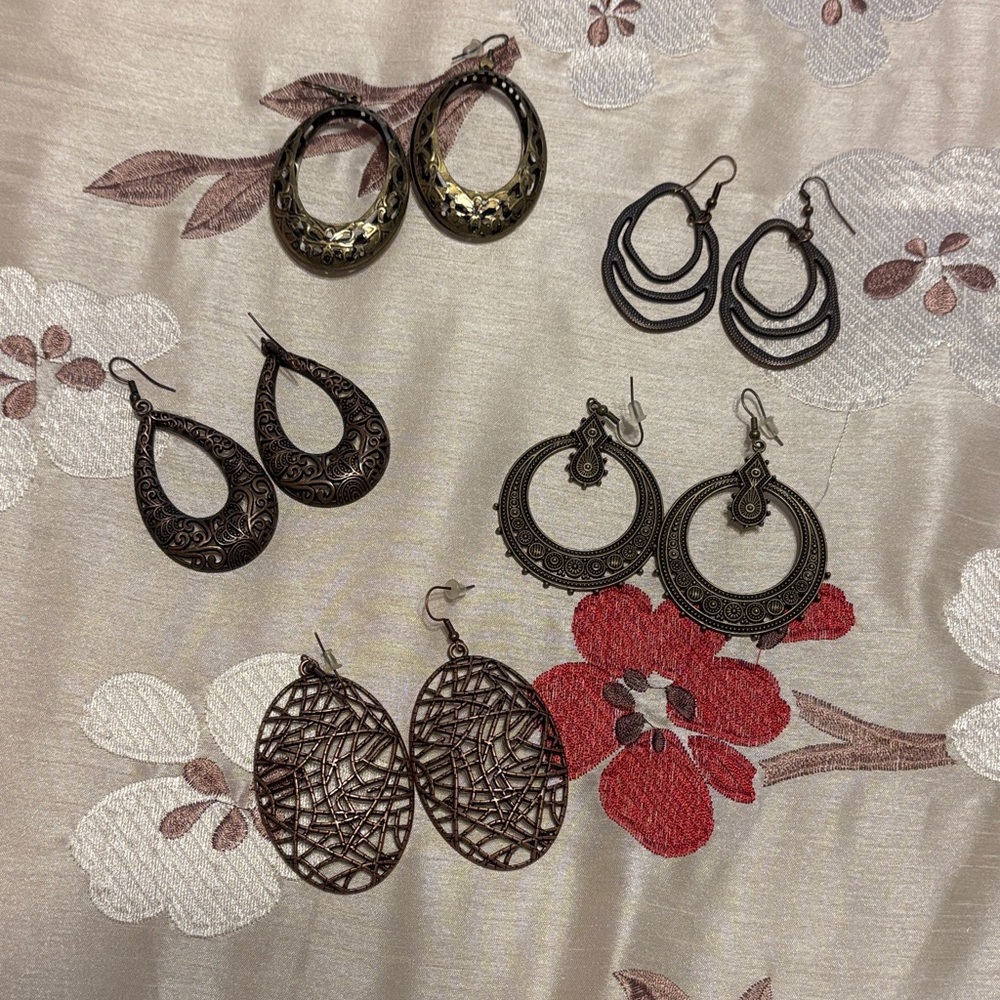 Women’s Bohemian Black Metal Drop Earrings - Set of 5